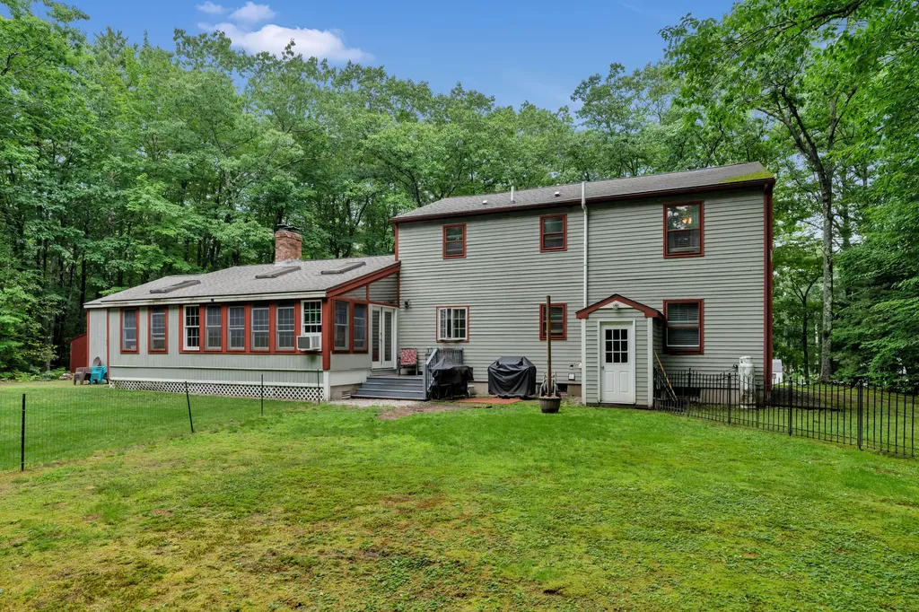 24 Gloria Street Gorham ME 04038