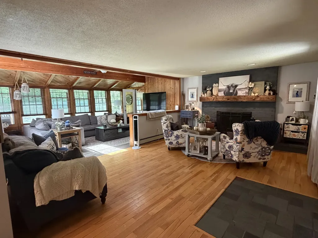 24 Gloria Street Gorham ME 04038