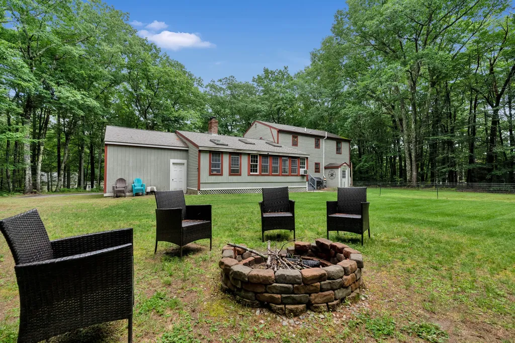 24 Gloria Street Gorham ME 04038