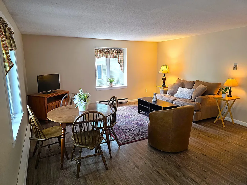18 High Bluff Drive Kennebunk ME 04043