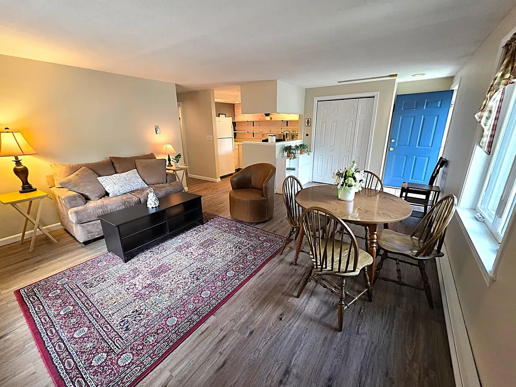 18 High Bluff Drive Kennebunk ME 04043