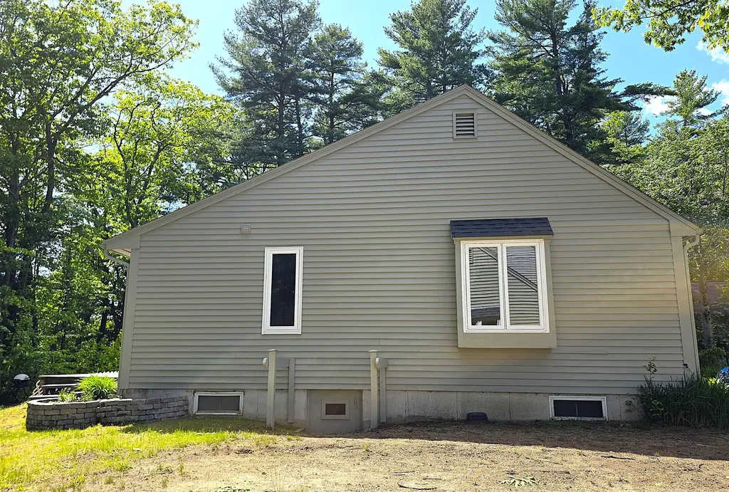 18 High Bluff Drive Kennebunk ME 04043