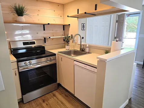 18 High Bluff Drive Kennebunk ME 04043