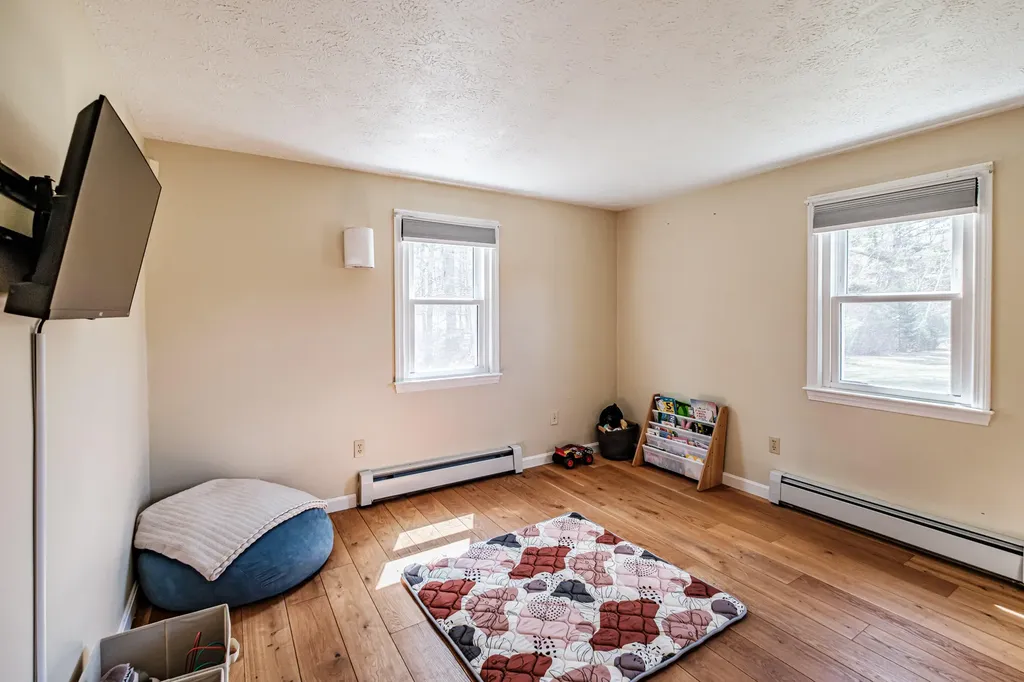 366 Cape Road Hollis ME 04042