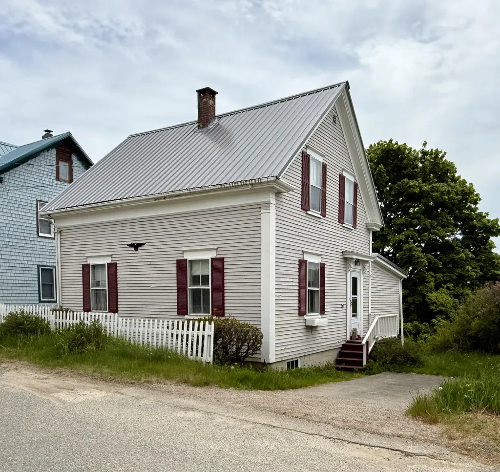 5 Water Street Eastport ME 04631