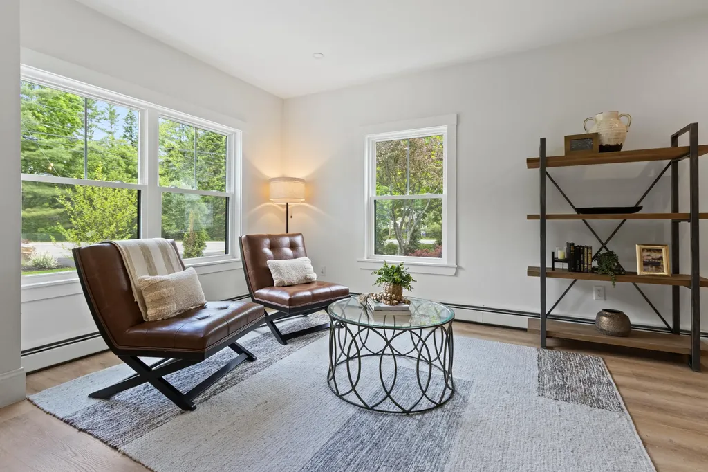 65 Middle Road Falmouth ME 04105