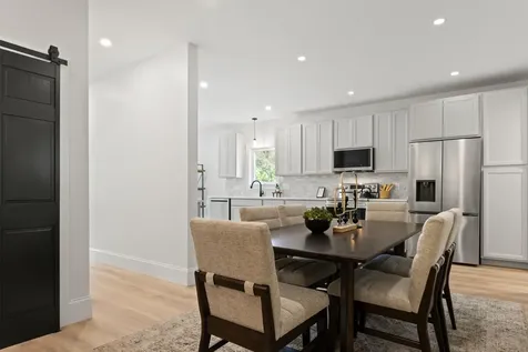 65 Middle Road Falmouth ME 04105