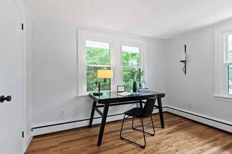 65 Middle Road Falmouth ME 04105