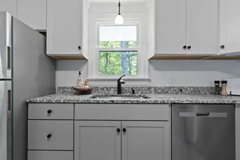 65 Middle Road Falmouth ME 04105