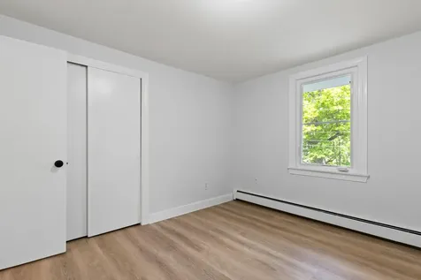 65 Middle Road Falmouth ME 04105