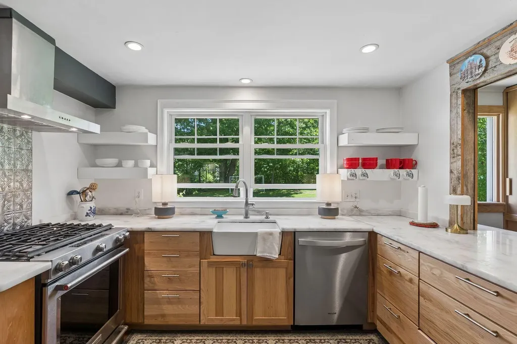 27 Glenhaven Circle E Saco ME 04072