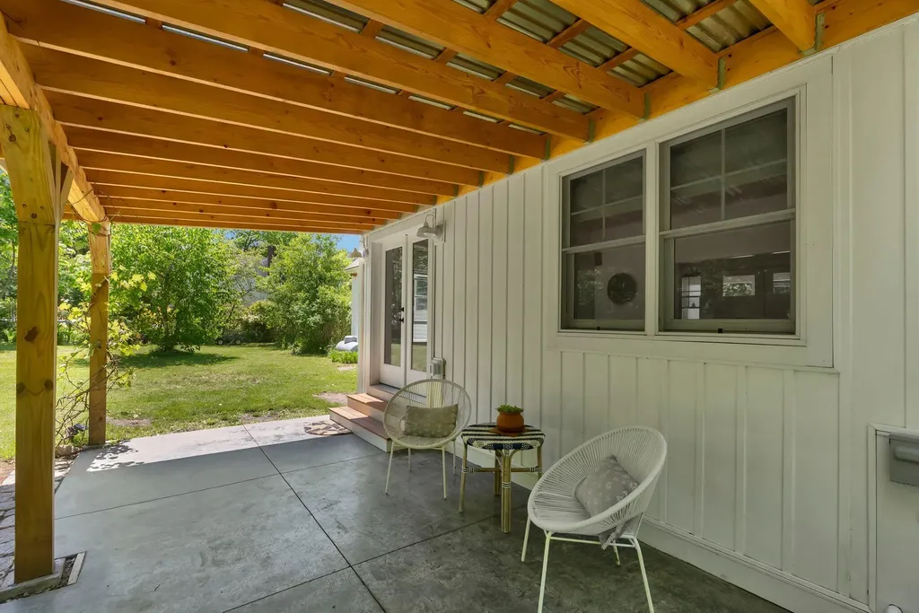 27 Glenhaven Circle E Saco ME 04072