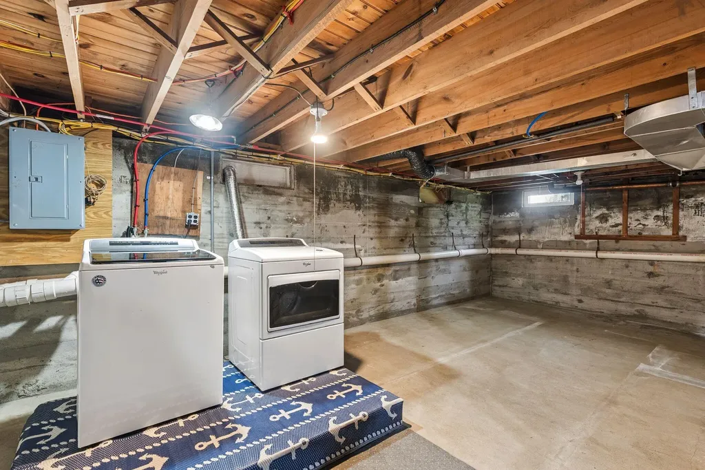 27 Glenhaven Circle E Saco ME 04072