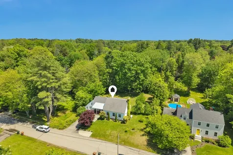 27 Glenhaven Circle E Saco ME 04072