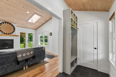 27 Glenhaven Circle E Saco ME 04072