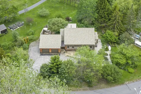 245 Lower Flying Point Road Freeport ME 04032