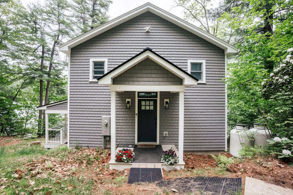 86 Everett Road Auburn ME 04210