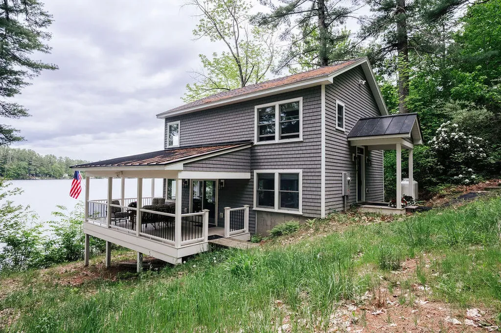 86 Everett Road Auburn ME 04210