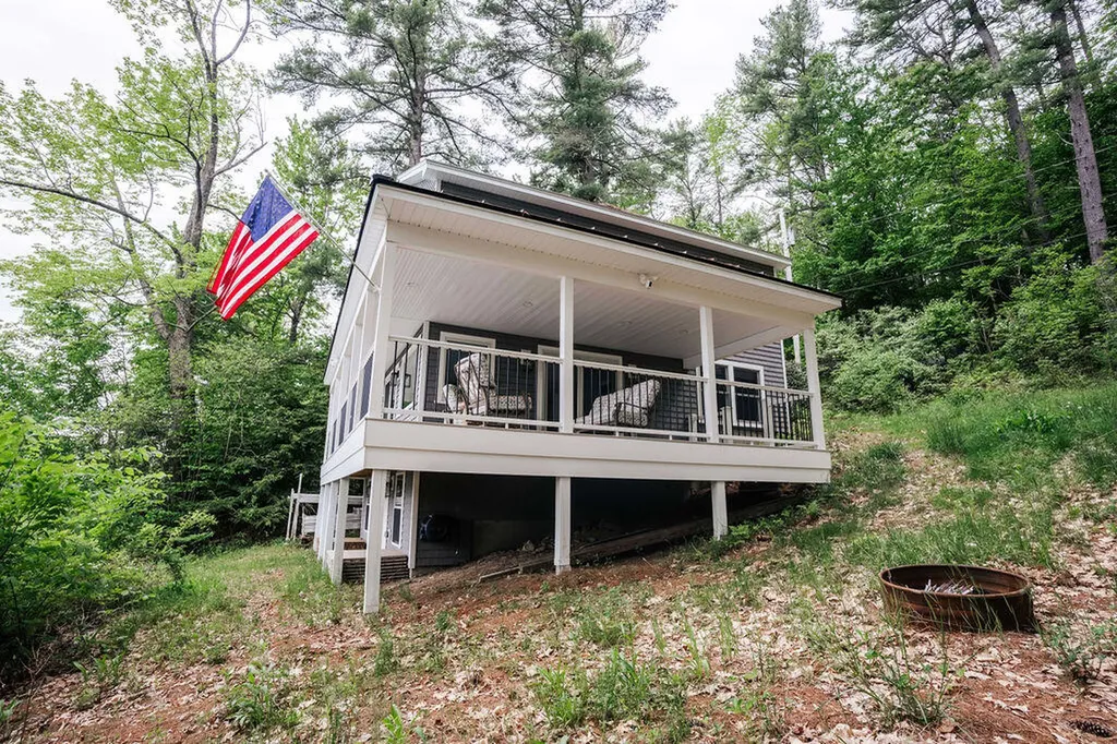 86 Everett Road Auburn ME 04210