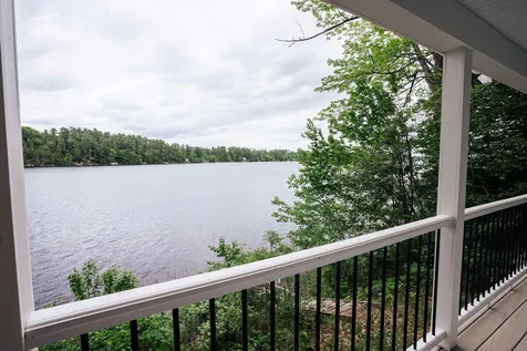 86 Everett Road Auburn ME 04210