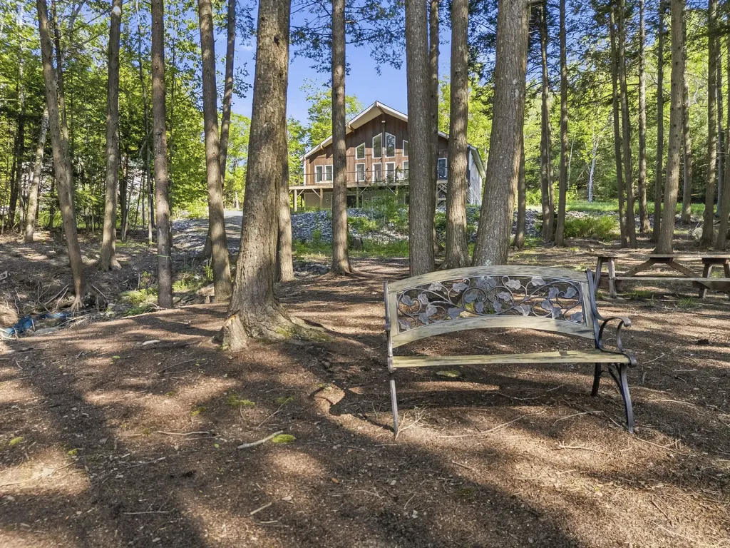 787 River Road Dresden ME 04342