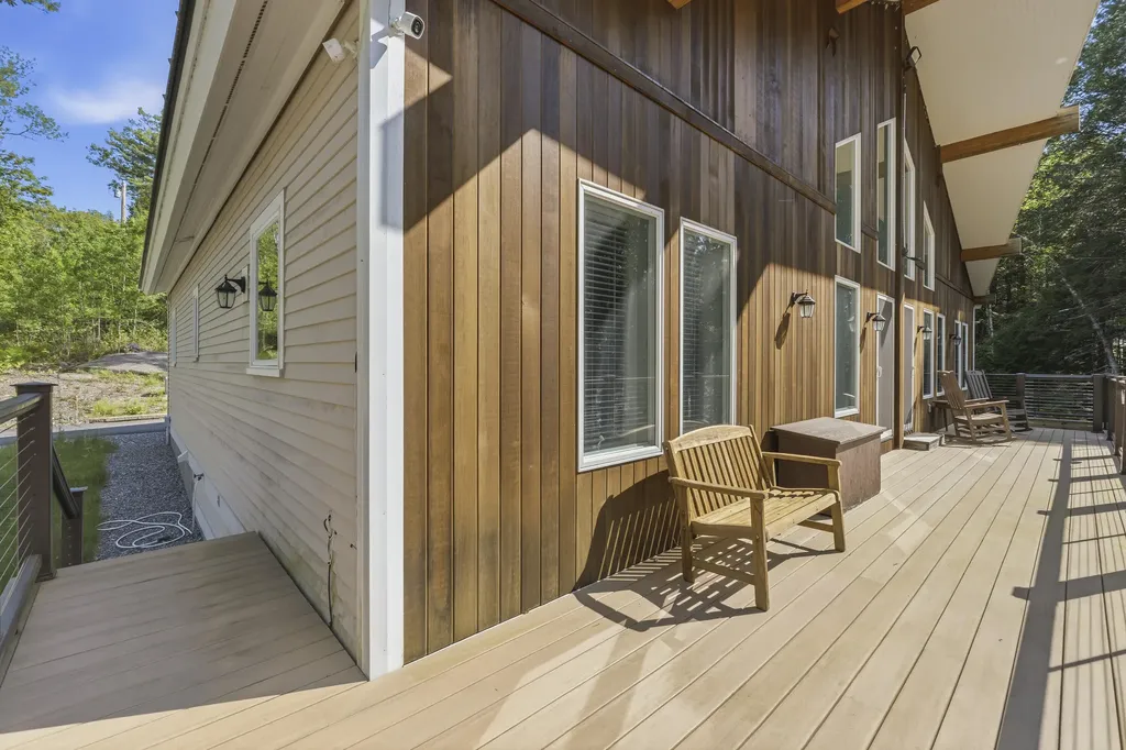 787 River Road Dresden ME 04342