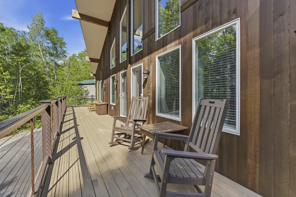787 River Road Dresden ME 04342