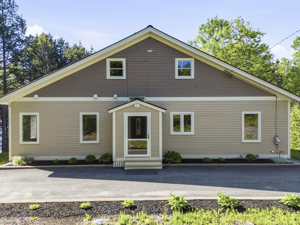 787 River Road Dresden ME 04342