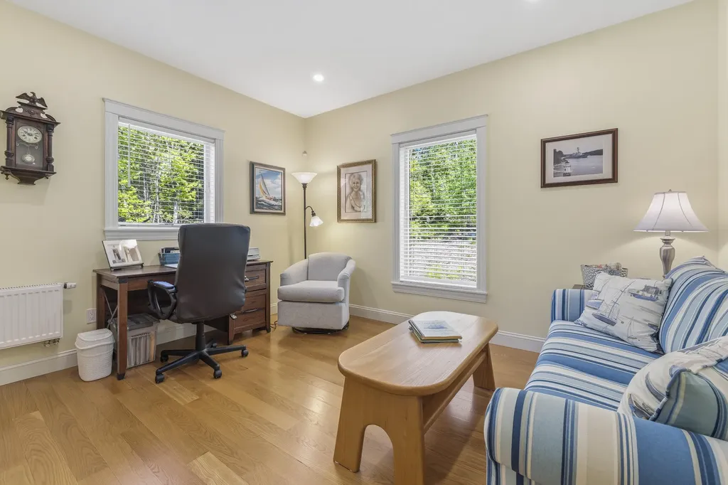 787 River Road Dresden ME 04342
