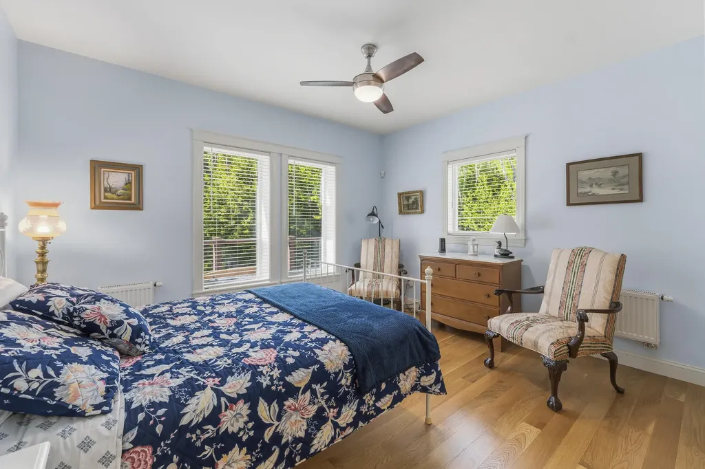787 River Road Dresden ME 04342