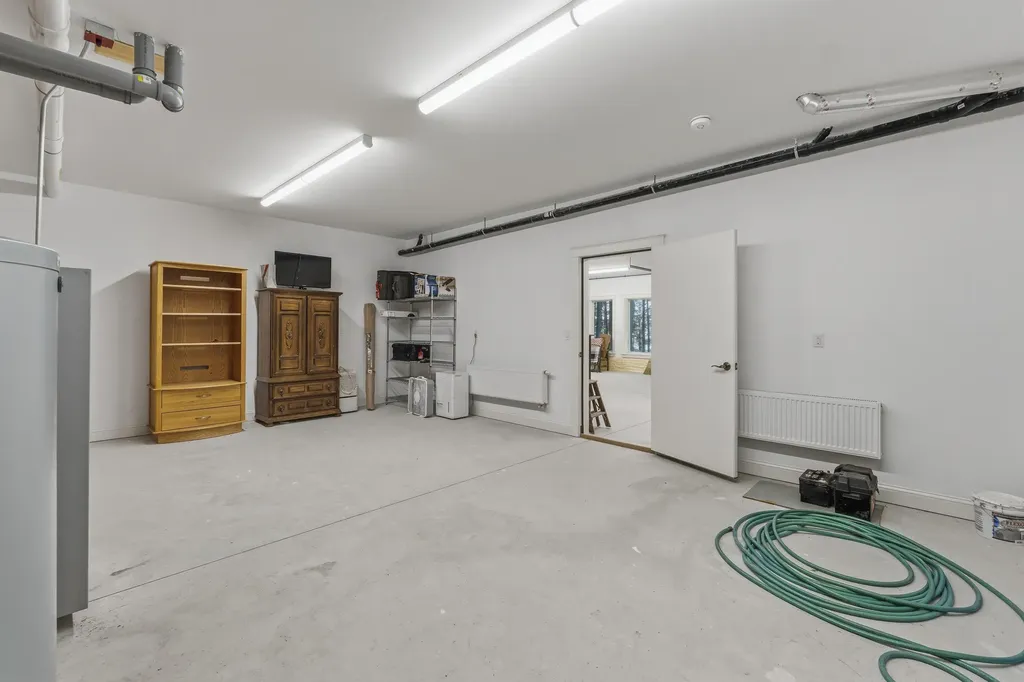 787 River Road Dresden ME 04342