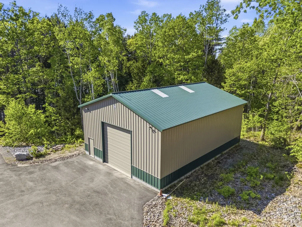 787 River Road Dresden ME 04342