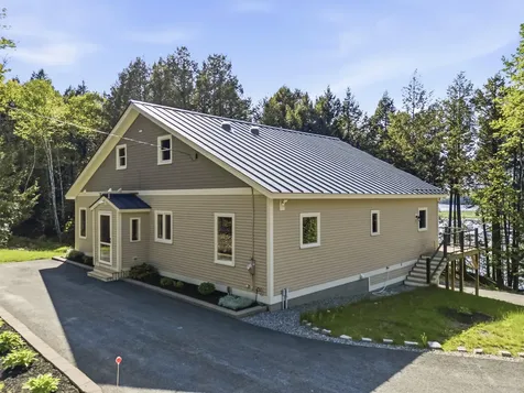 787 River Road Dresden ME 04342