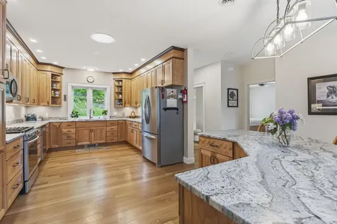 787 River Road Dresden ME 04342