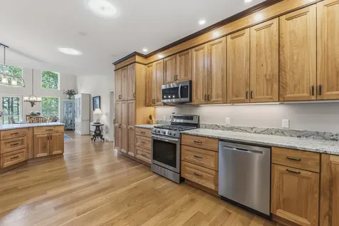 787 River Road Dresden ME 04342