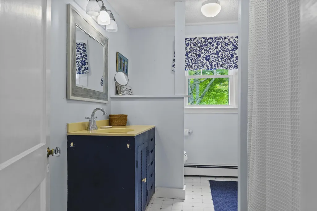 2644 Bristol Road Bristol ME 04554