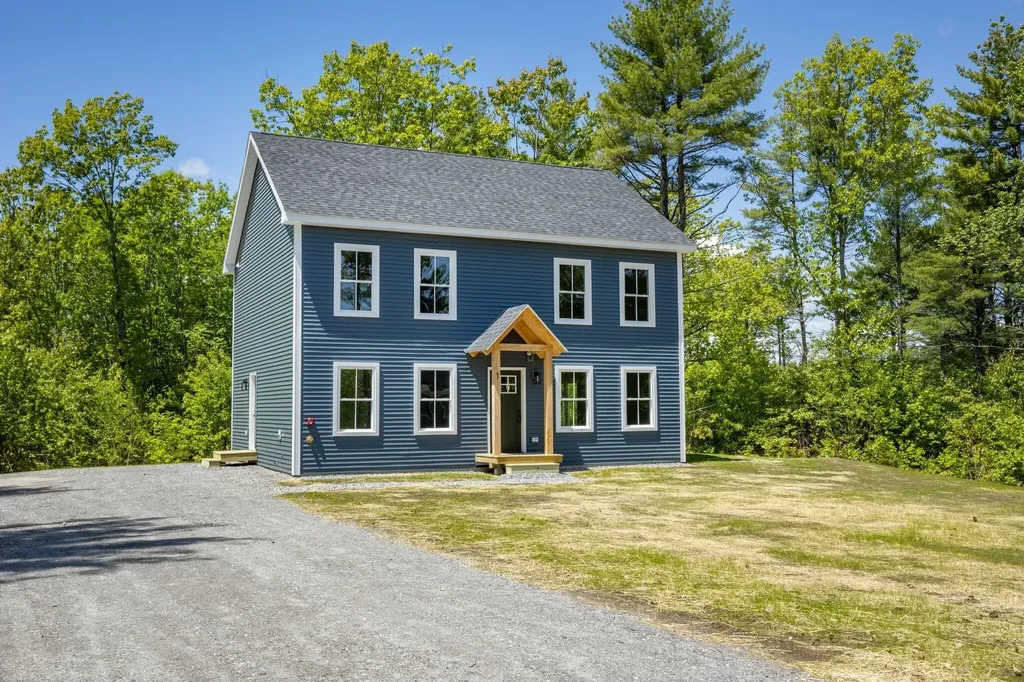 1 Lilac Lane Raymond ME 04071