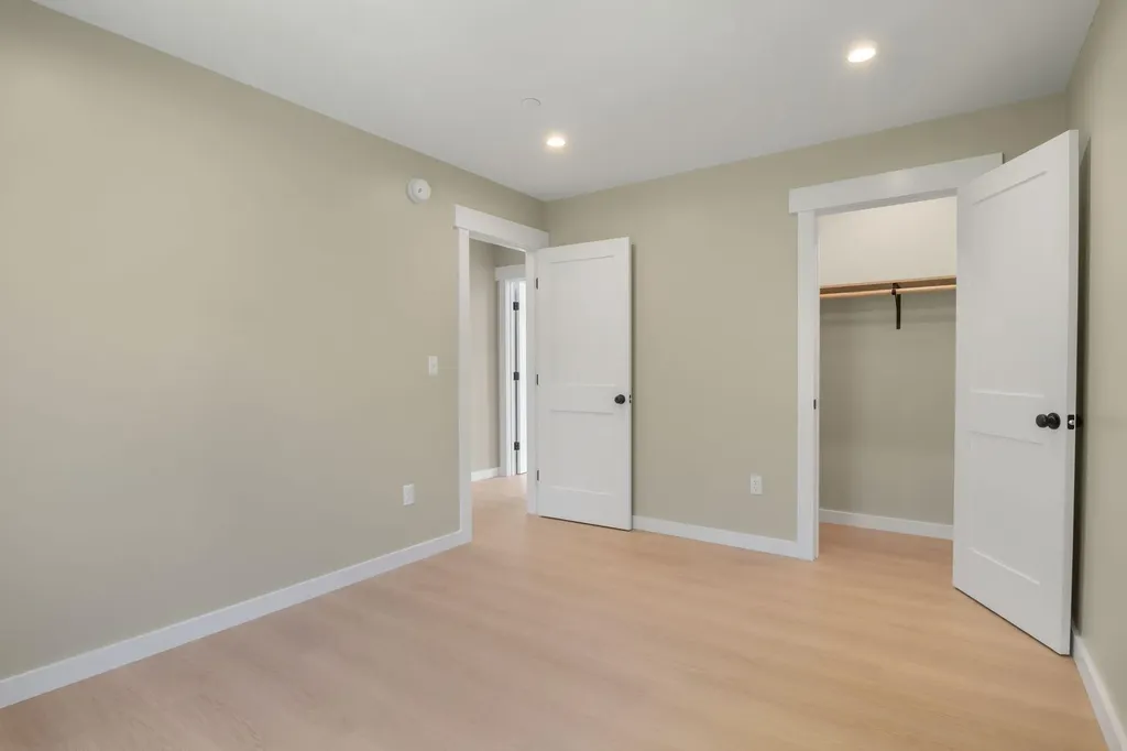 1 Lilac Lane Raymond ME 04071