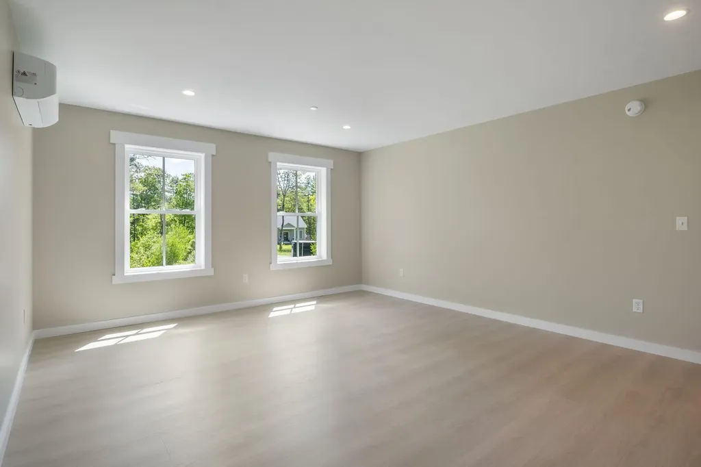 1 Lilac Lane Raymond ME 04071