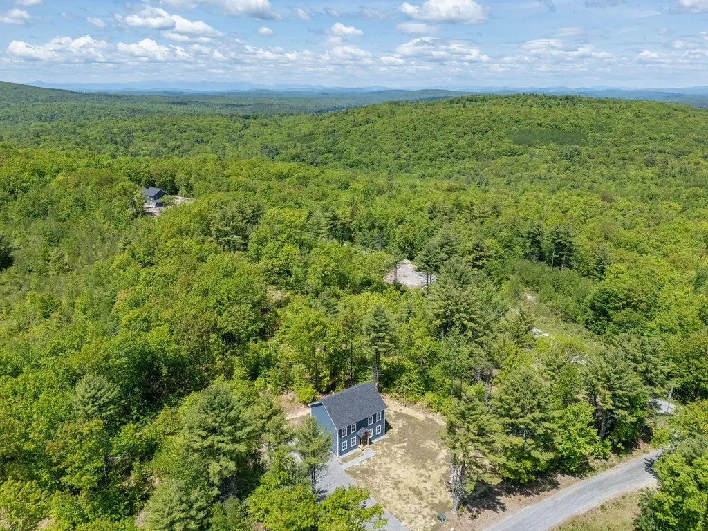 1 Lilac Lane Raymond ME 04071