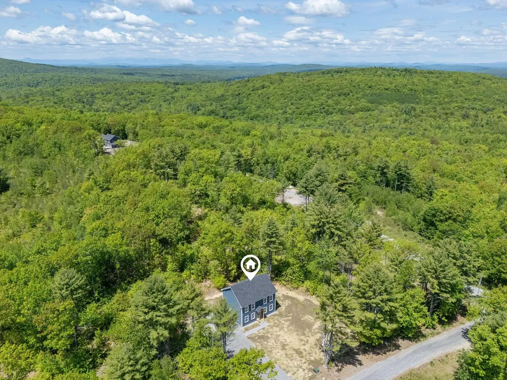 1 Lilac Lane Raymond ME 04071