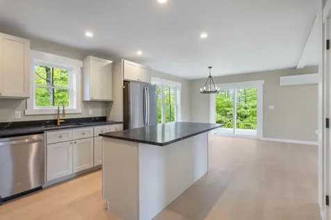 1 Lilac Lane Raymond ME 04071