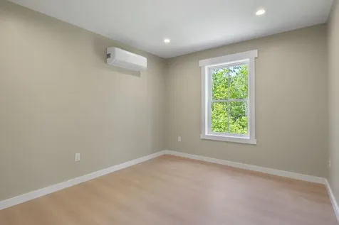 1 Lilac Lane Raymond ME 04071