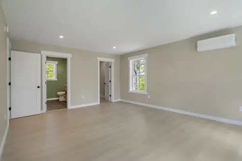 1 Lilac Lane Raymond ME 04071