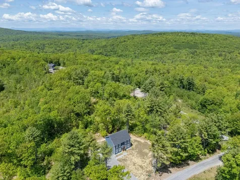 1 Lilac Lane Raymond ME 04071