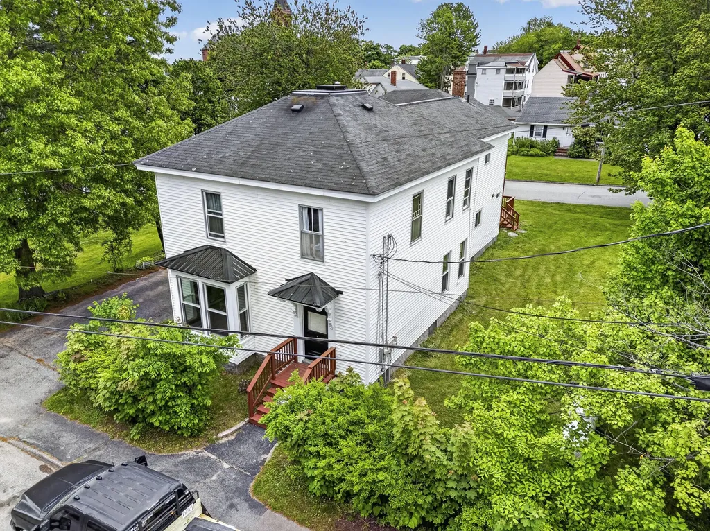 41 State Street Biddeford ME 04005