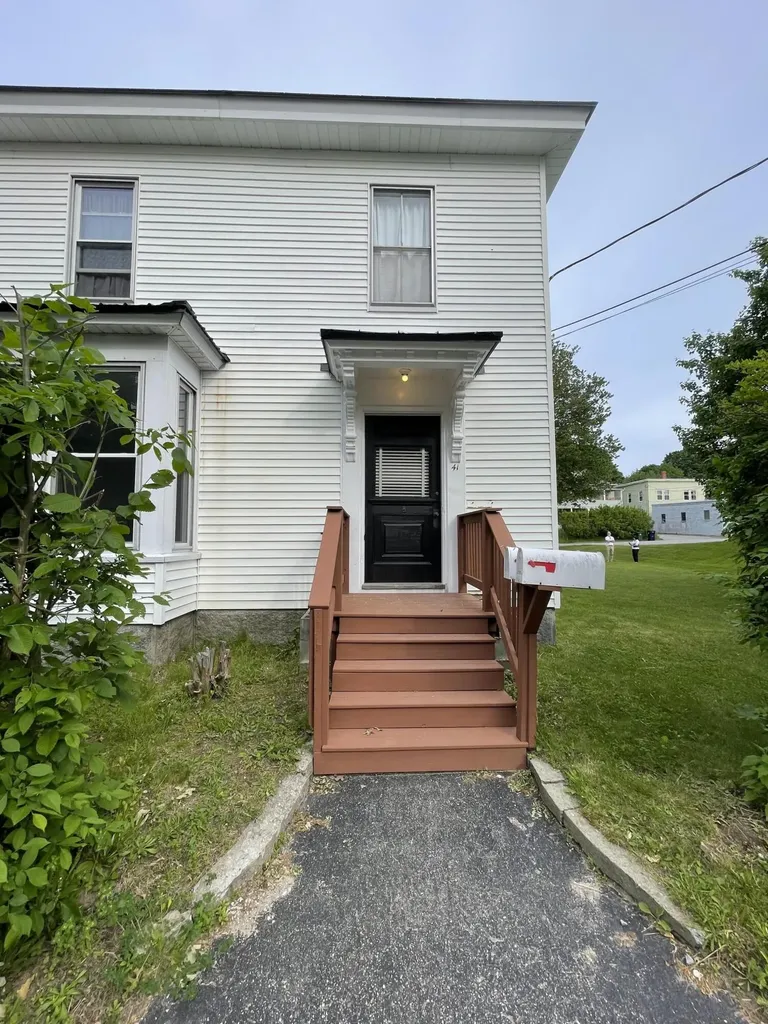 41 State Street Biddeford ME 04005
