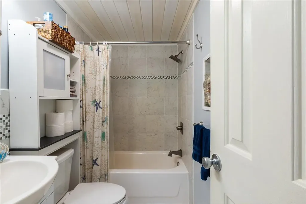 25 Pine View Ridge Road Boothbay ME 04537
