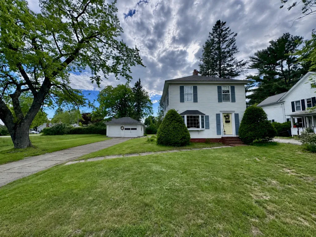 136 North Avenue Skowhegan ME 04976