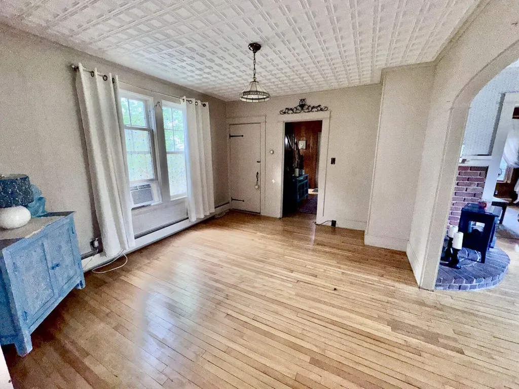 136 North Avenue Skowhegan ME 04976